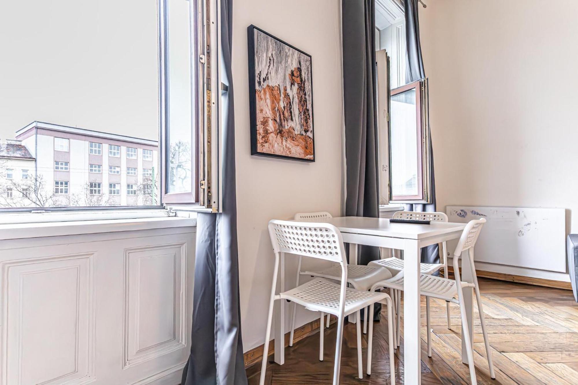 Gorgeous 1Br Apt Near Akh Hospital Vienna Esterno foto