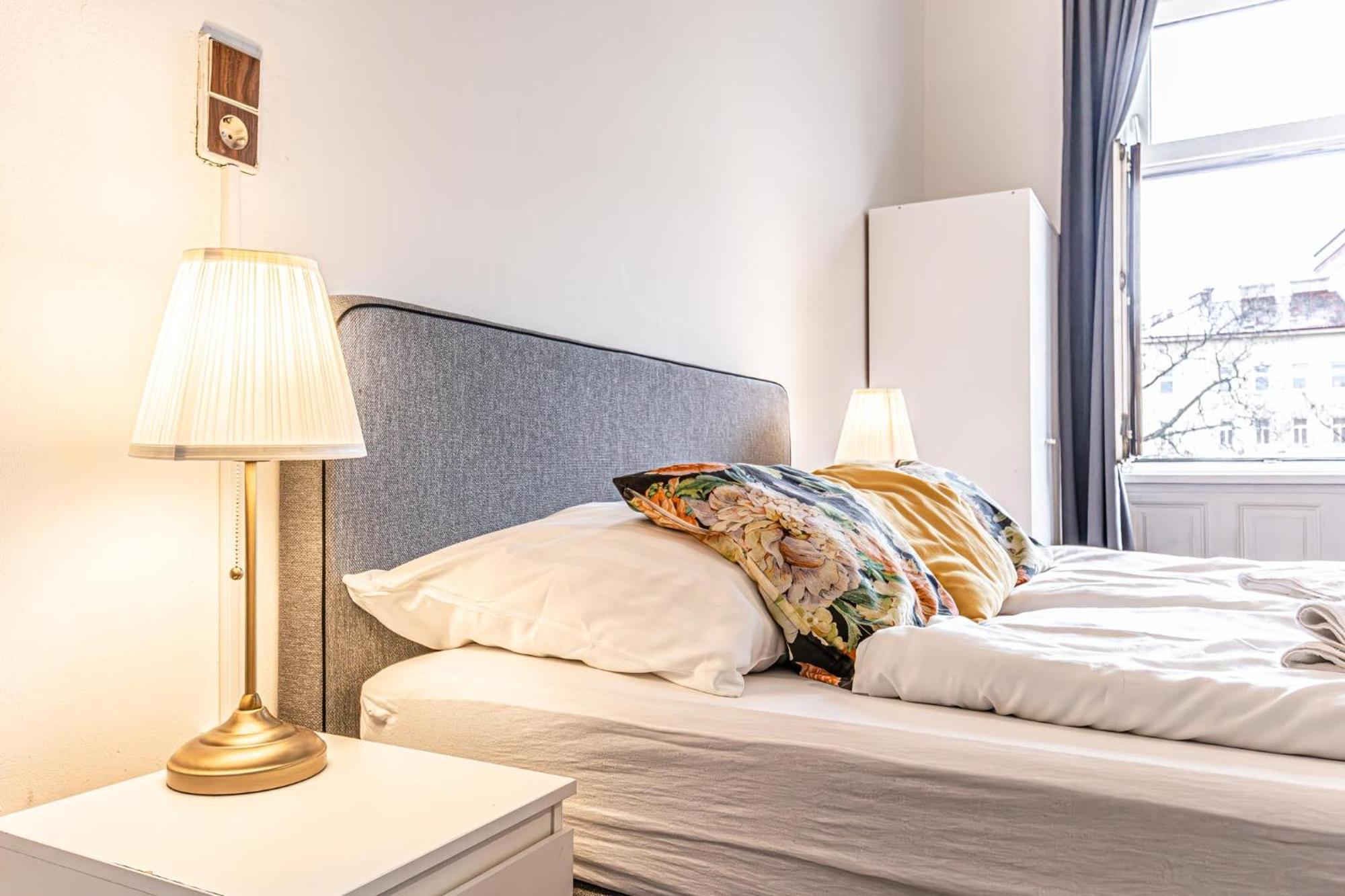 Gorgeous 1Br Apt Near Akh Hospital Vienna Esterno foto